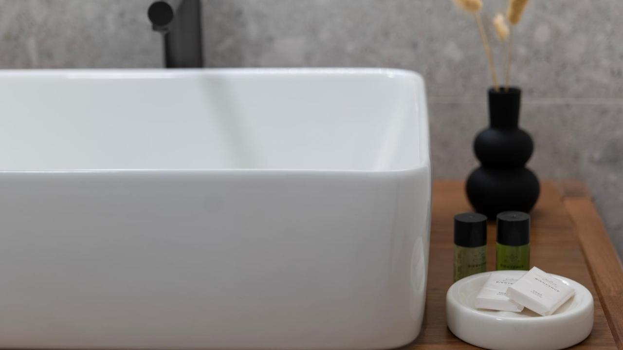 סיינט דניס Maison Le Patio Jacuzzi מראה חיצוני תמונה