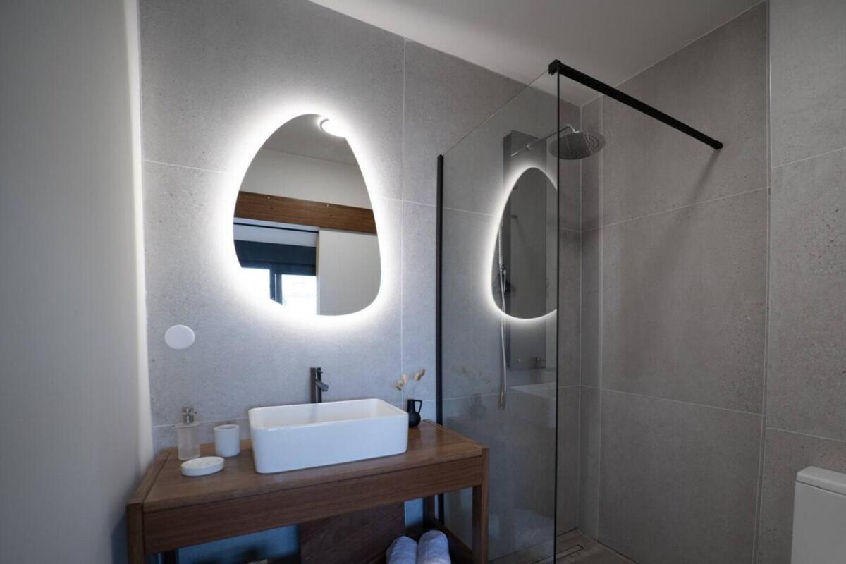 סיינט דניס Maison Le Patio Jacuzzi מראה חיצוני תמונה