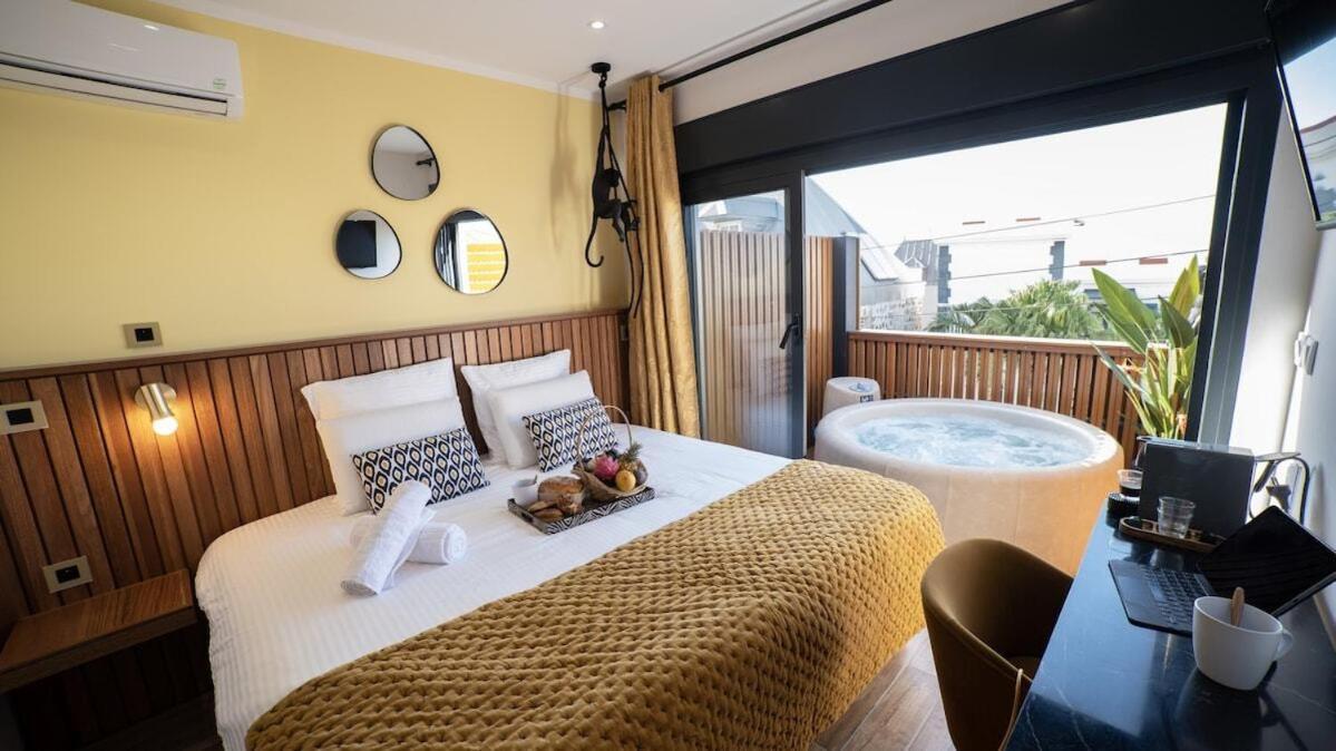 סיינט דניס Maison Le Patio Jacuzzi מראה חיצוני תמונה